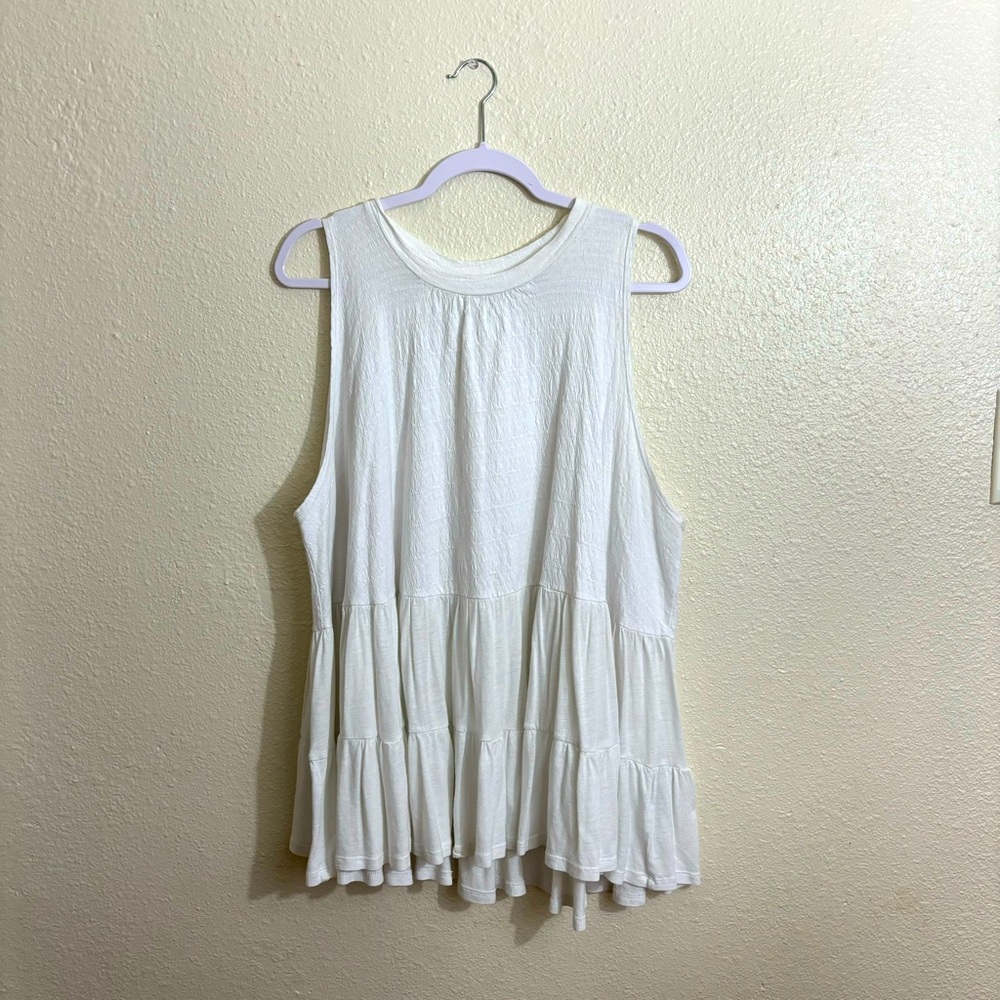 **Free People White Sleeveless Babydoll top (MEDIUM)**